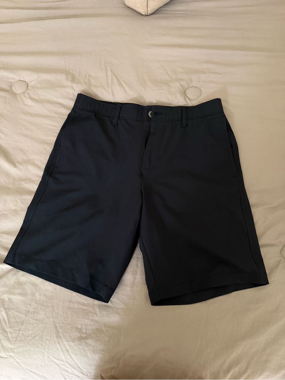 Men’s under armour black shorts